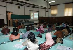 Lokakarya “Sosialisasi dan Pemantapan Biro Hukum PKMI” di Aula Puslitbang Kesehatan  Jl. Indrapura 17 Surabaya, Minggu , 1 Agustus 2010